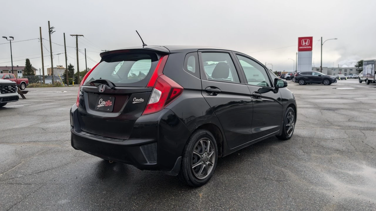 2015 Honda Fit LX Image principale