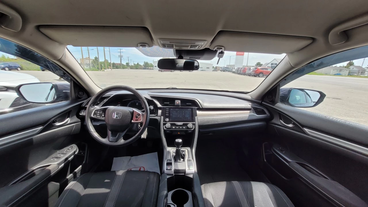 2019 Honda Civic LX Image principale
