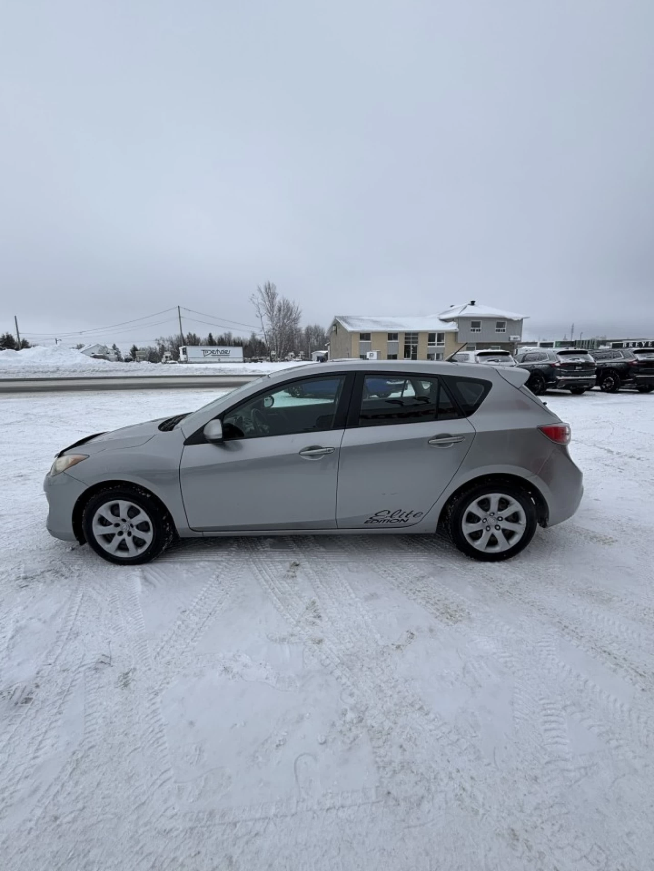 2013 Mazda 3 Sport GX Image principale