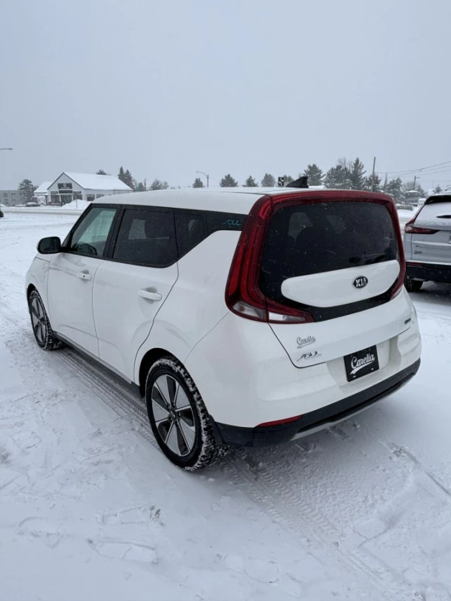 Kia Soul EV  2021