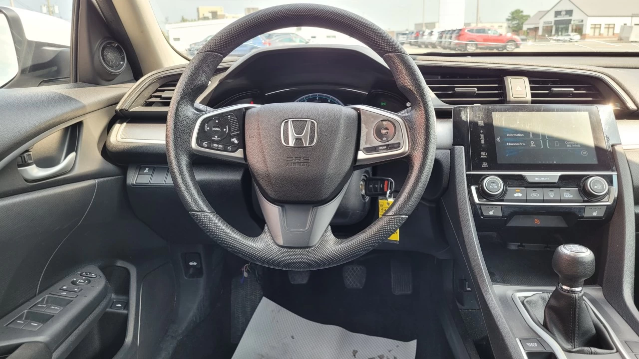 2018 Honda Civic LX Image principale