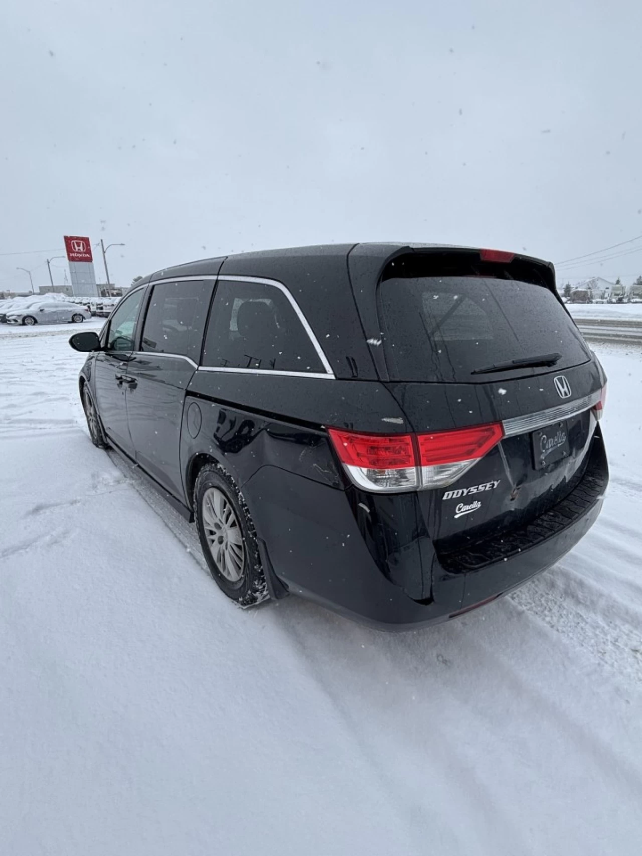 2016 Honda Odyssey LX Main Image