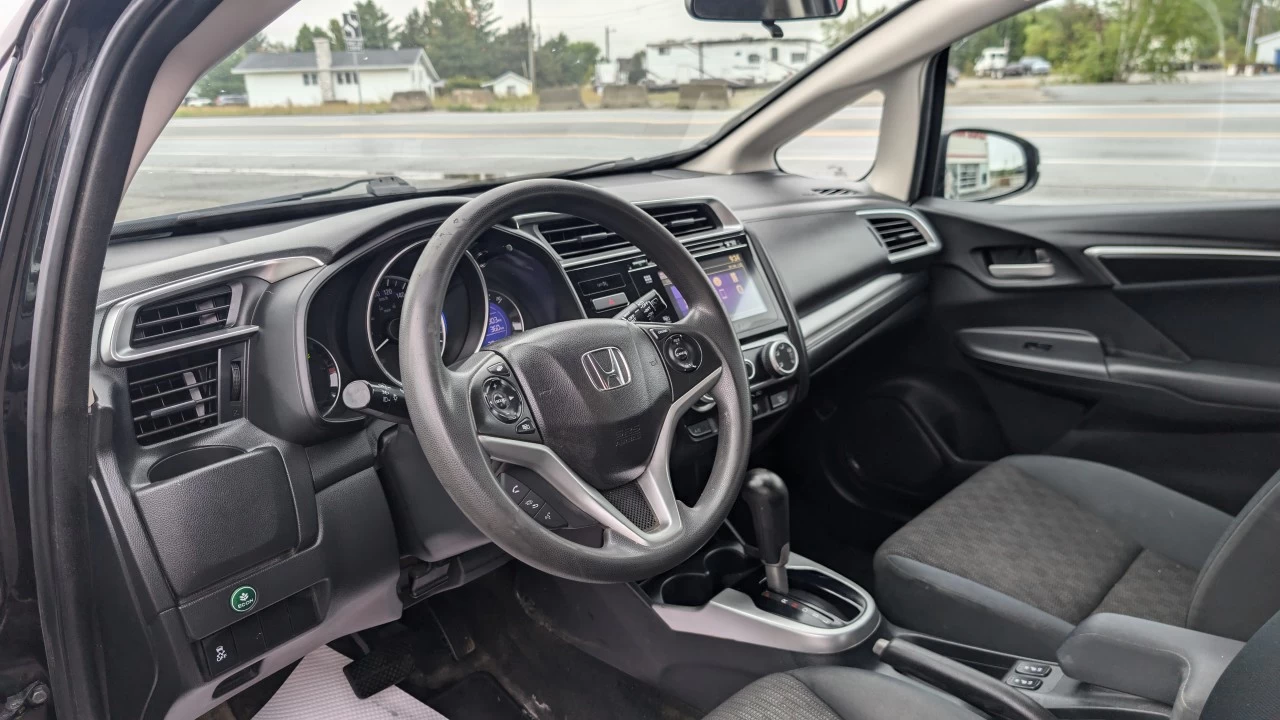 2015 Honda Fit LX Image principale