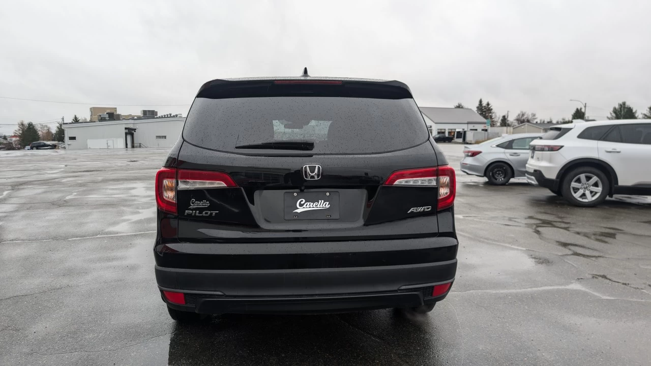 2020 Honda Pilot LX Main Image