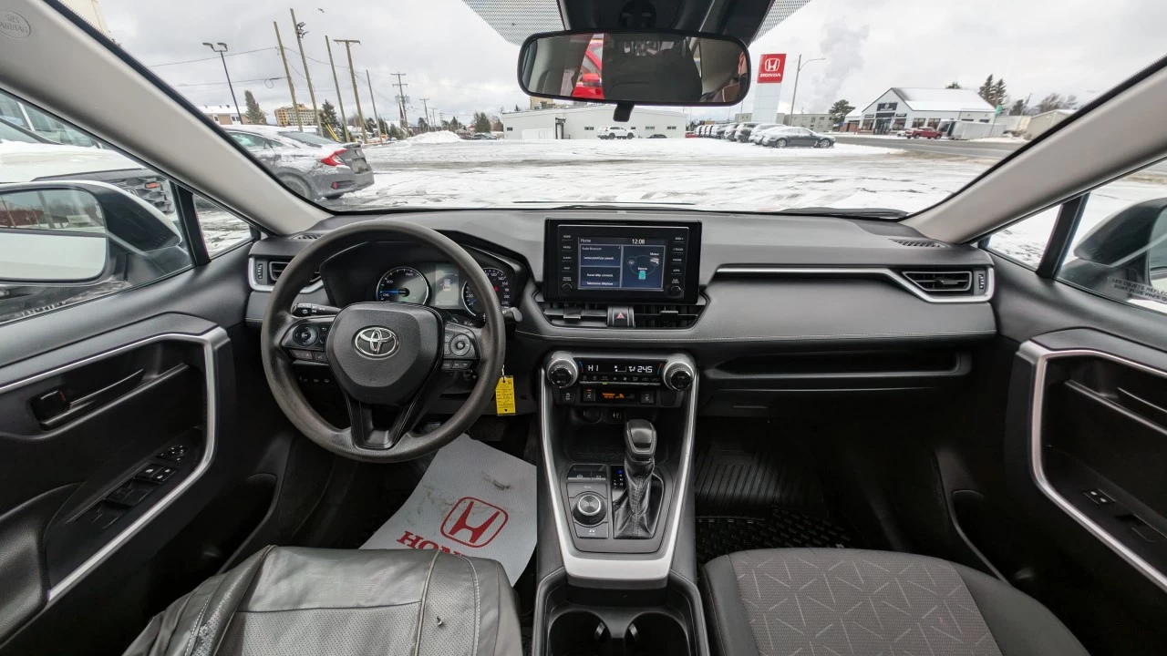 2019 Toyota RAV4 Hybrid LE Image principale