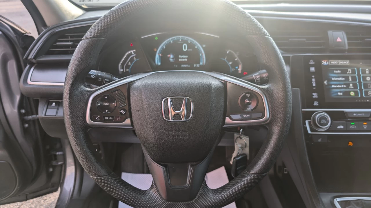 2016 Honda Civic LX Image principale