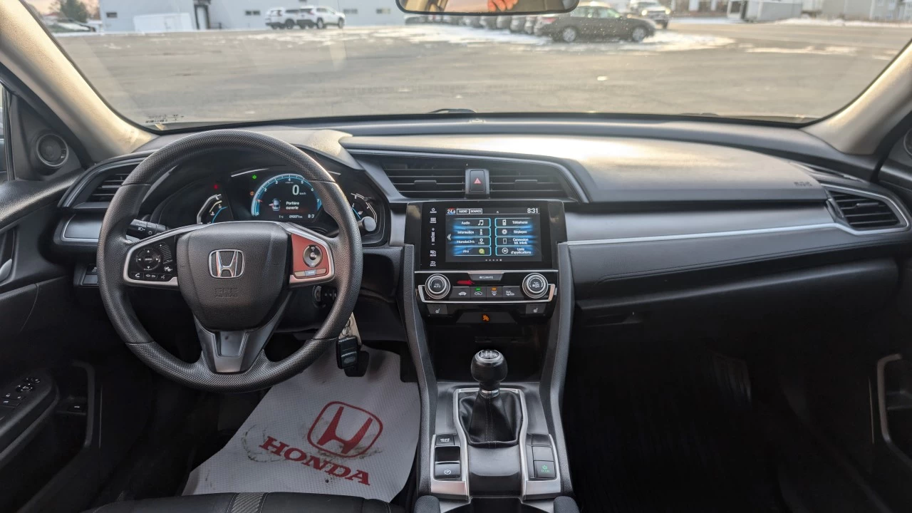 2016 Honda Civic LX Image principale