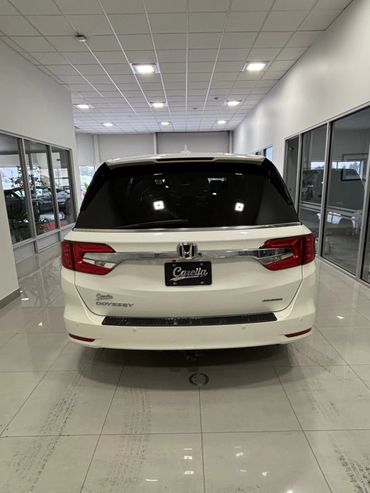 2019 Honda Odyssey Touring Image principale