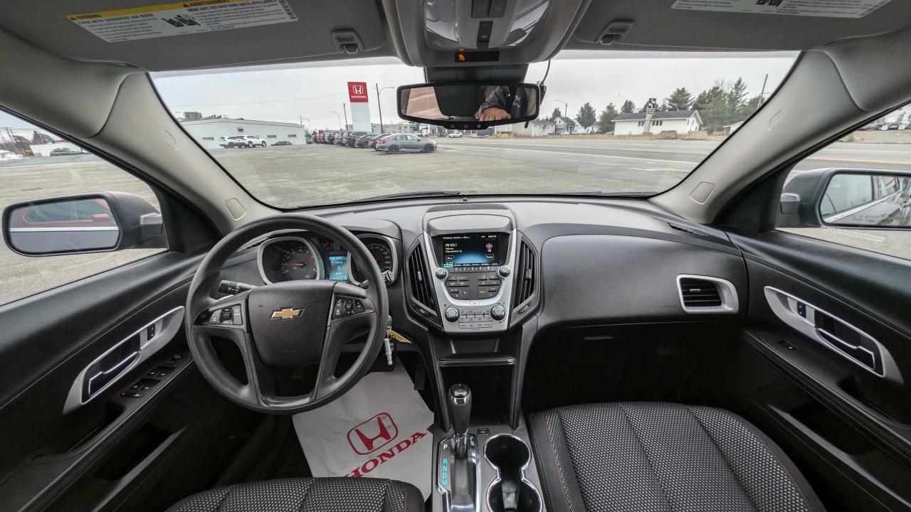 2016 Chevrolet Equinox LS Image principale