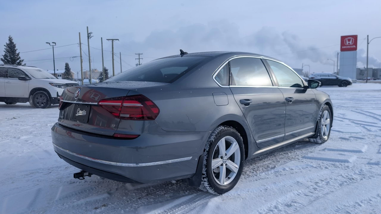 2018 Volkswagen Passat Comfortline Main Image