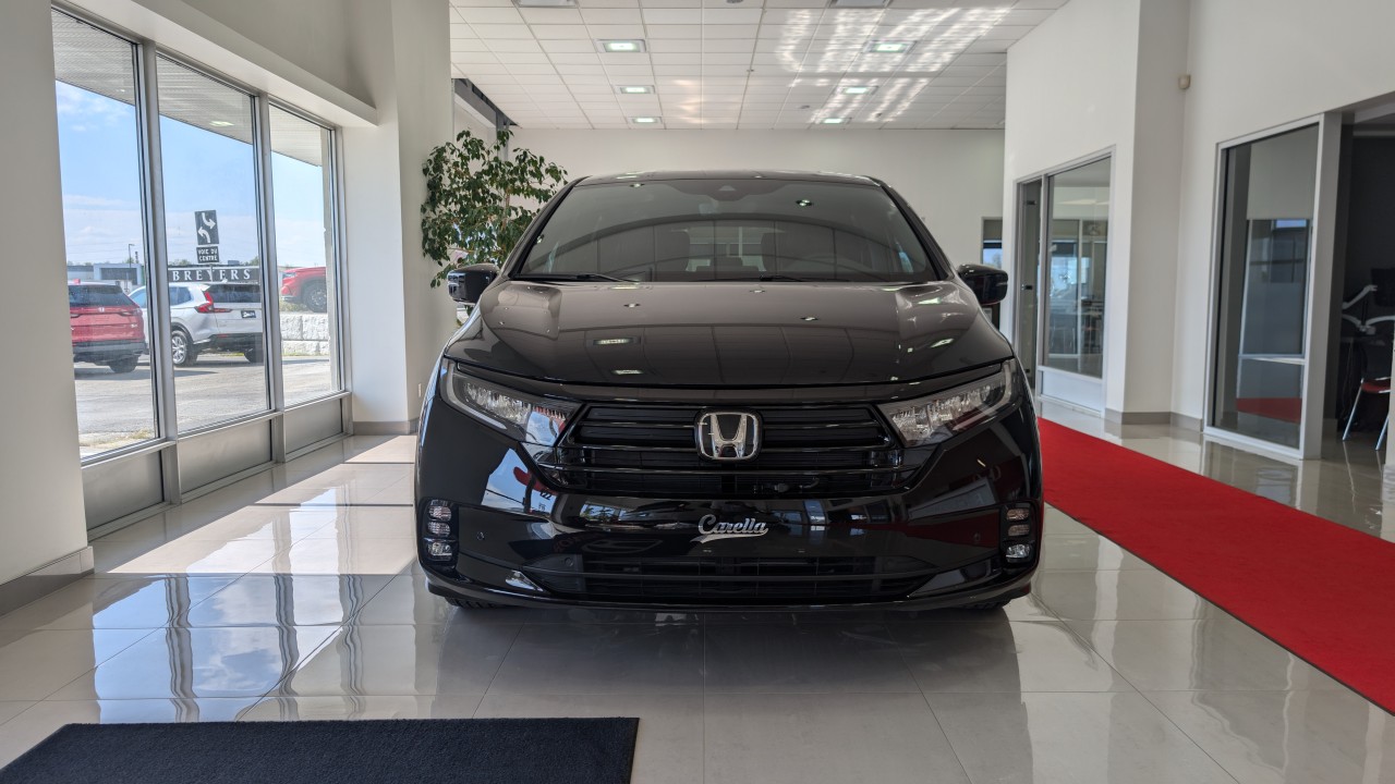 Honda 2024 Odyssey Black Edition